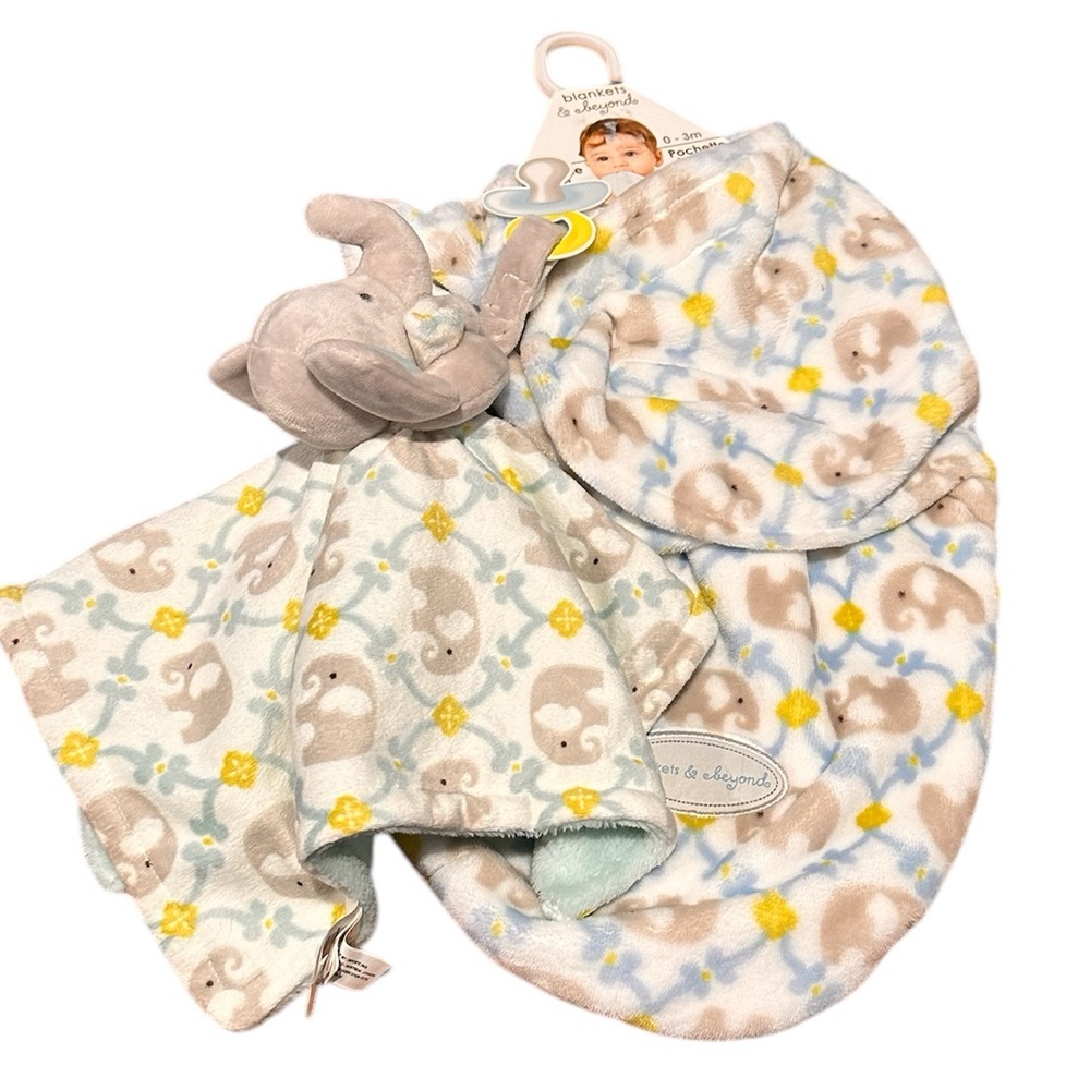 Blankets & Beyond Baby Elephant Swaddle Bag & Cloth, Hook & Loop Close, 0-3 Mo.